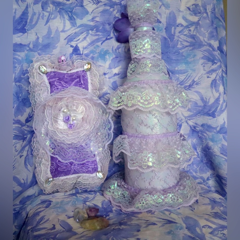 Hand Crafted Glory Of The Dawn Gypsy Bottles And Pillow Gift Set - Picture 12 of 15